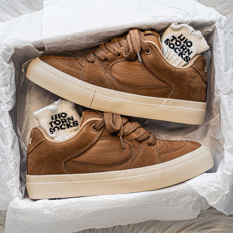 Zimni Legitimate Leather Weddi - đánh giá và giá Casual Sneakers Men
